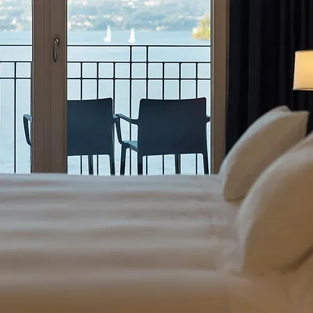 호텔 Il Porticciolo 라베노-몸벨로