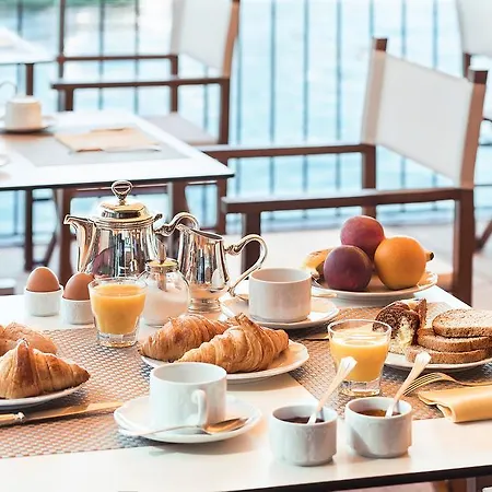 Il Porticciolo Hotel 4*