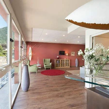 Il Porticciolo 호텔 라베노-몸벨로