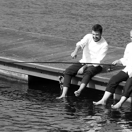 Il Porticciolo 4* 라베노-몸벨로